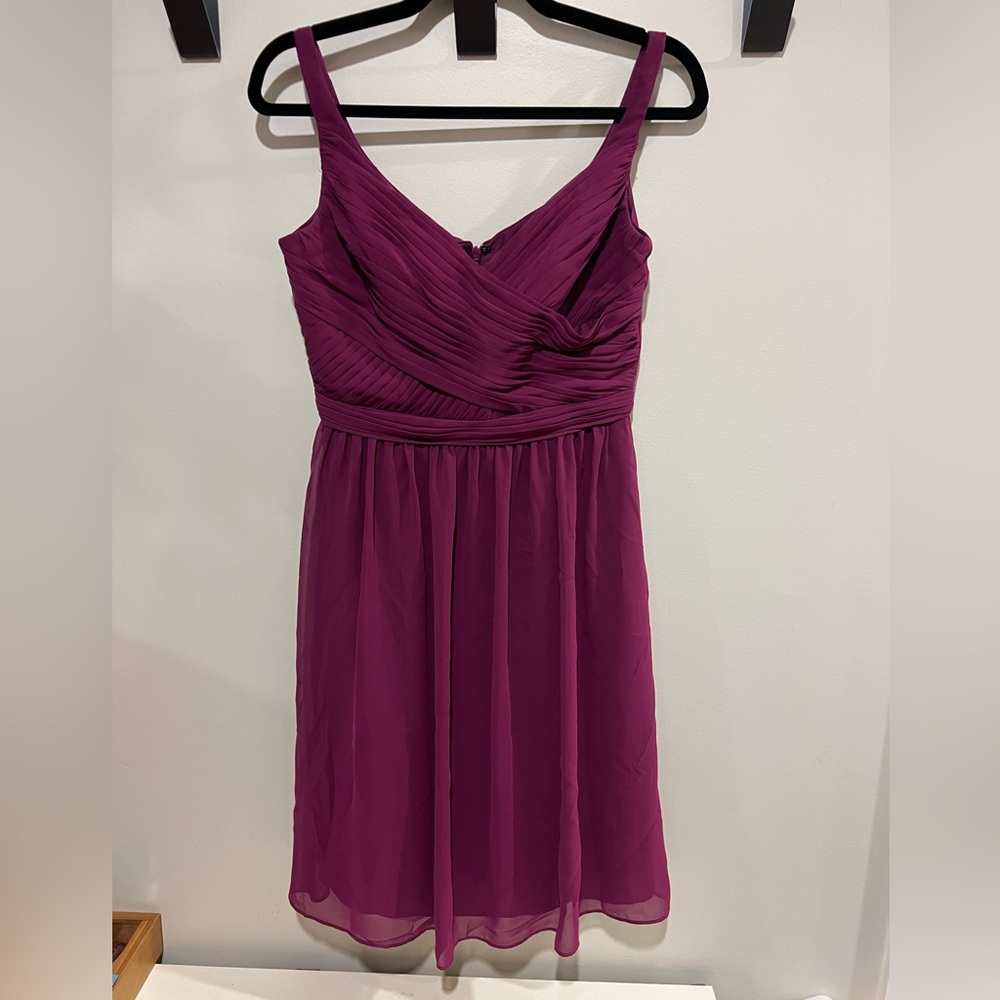 David’s Bridal Maroon short Bridesmaid Dress - size 4
